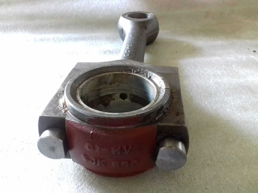 HP CONNECTING ROD WITH BEARING USED