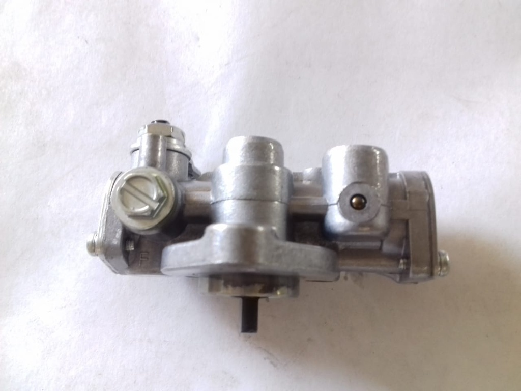 LUBRICATOR ASSY