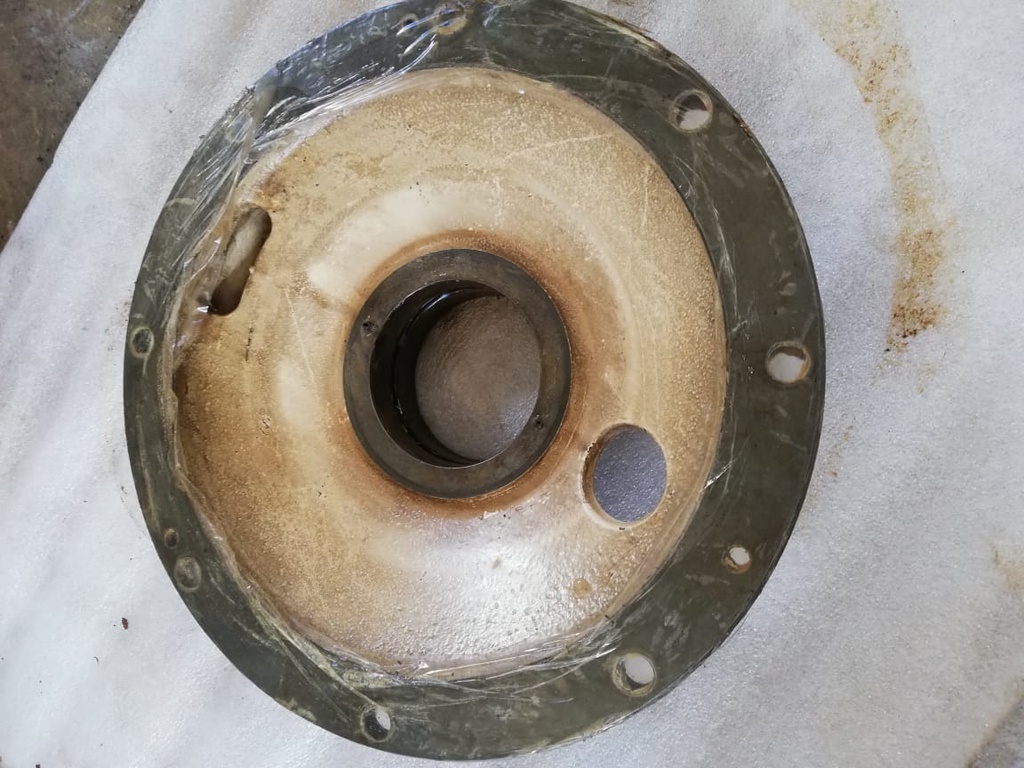 BEARING COVER(R) USED