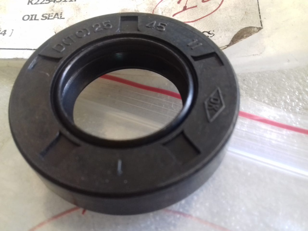 OIL SEAL